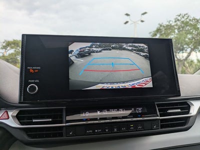2025 Toyota Sienna XLE 8 Passenger