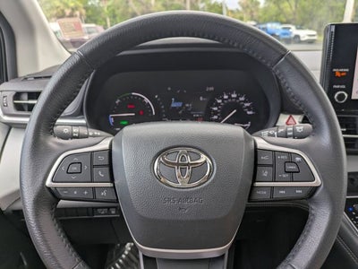 2025 Toyota Sienna XLE 8 Passenger