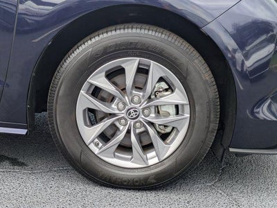 2025 Toyota Sienna XLE 8 Passenger
