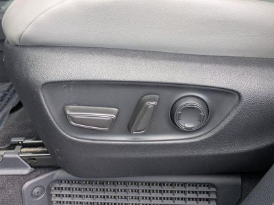 2025 Toyota Sienna XLE 8 Passenger