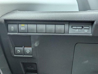2025 Toyota Sienna XLE 8 Passenger