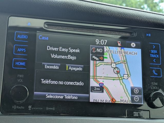 2017 Toyota Sienna XLE Premium 8 Passenger
