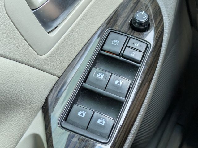 2017 Toyota Sienna XLE Premium 8 Passenger