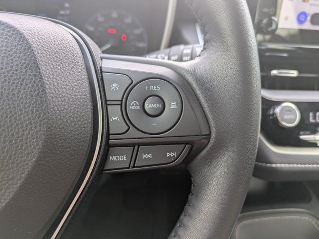 2025 Toyota Corolla Hatchback SE