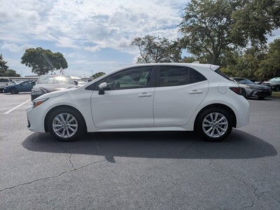 2025 Toyota Corolla Hatchback SE