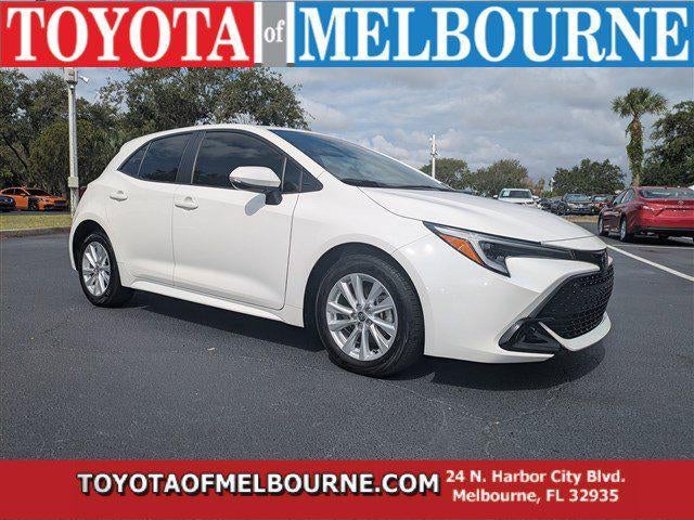 2025 Toyota Corolla Hatchback SE