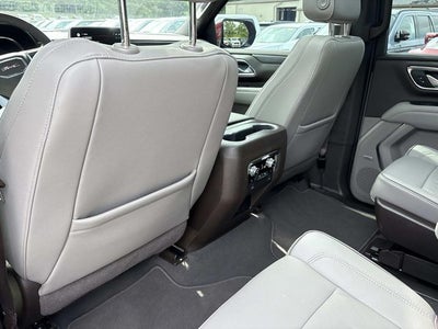 2022 GMC Yukon SLT