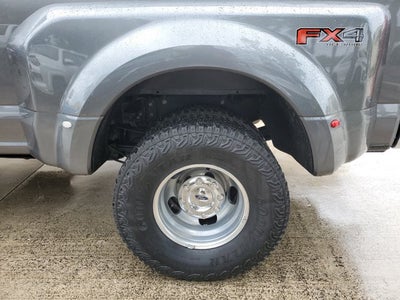 2022 Ford Super Duty F-350 DRW Lariat