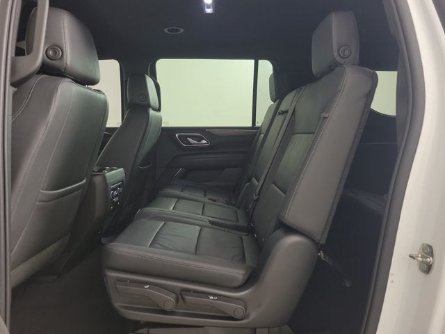 2022 Chevrolet Suburban LT