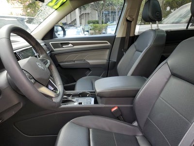 2022 Volkswagen Atlas 3.6L V6 SE w/Technology