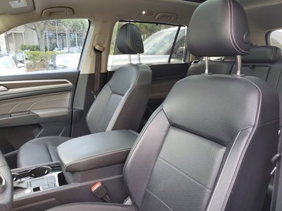 2022 Volkswagen Atlas 3.6L V6 SE w/Technology