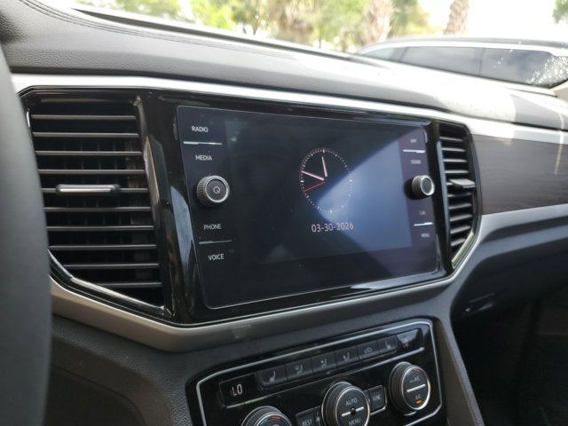 2022 Volkswagen Atlas 3.6L V6 SE w/Technology