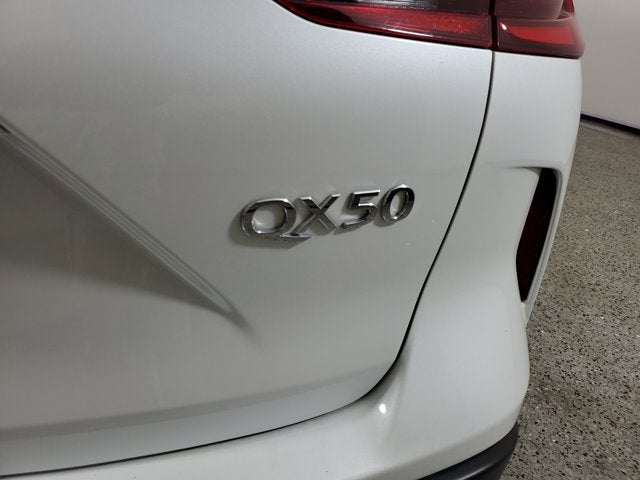 2025 INFINITI QX50 LUXE