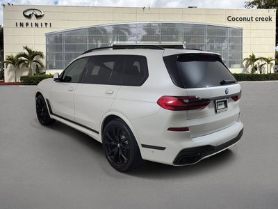 2021 BMW X7 M50i