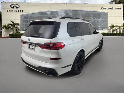 2021 BMW X7 M50i