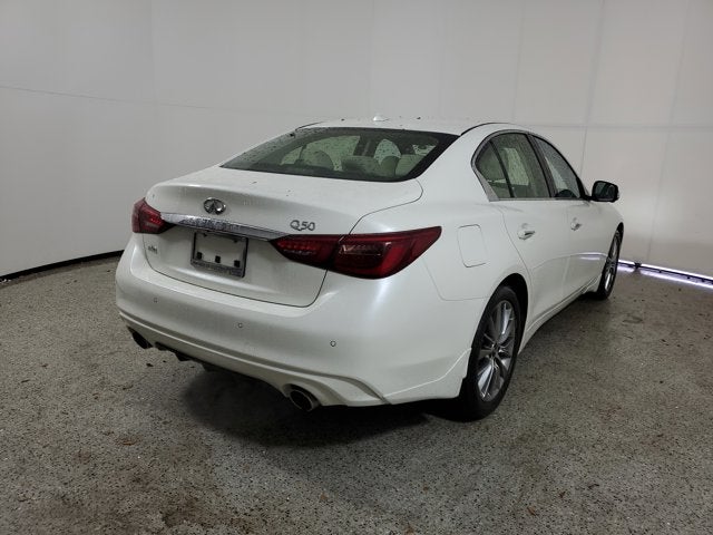 2023 INFINITI Q50 LUXE