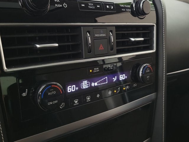 2022 INFINITI QX80 Premium Select