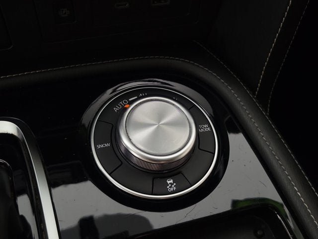 2022 INFINITI QX80 Premium Select