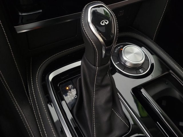 2022 INFINITI QX80 Premium Select