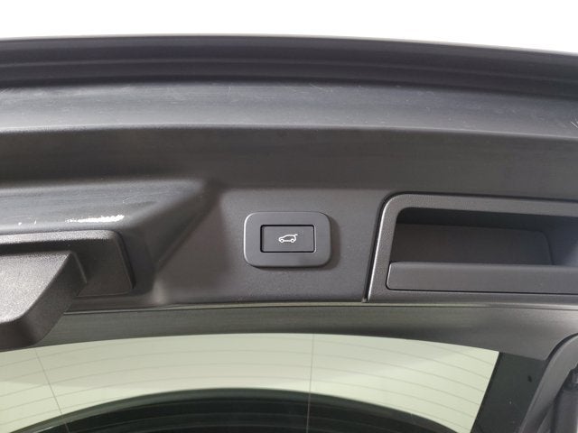 2025 Land Rover Range Rover Velar Dynamic SE