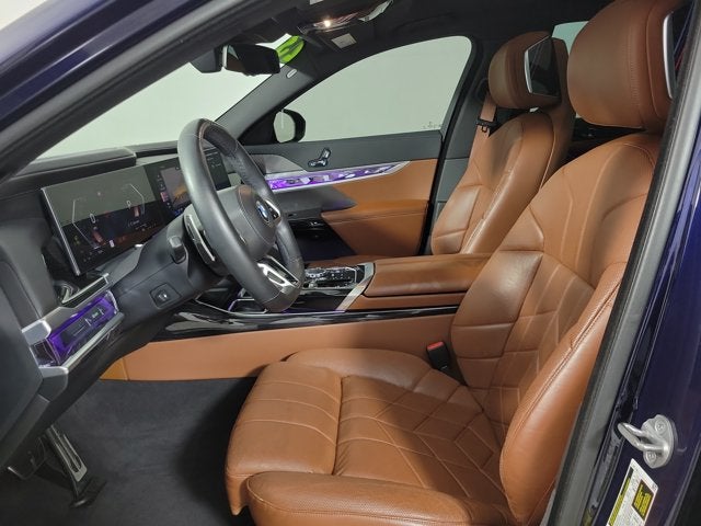 2023 BMW 7 Series 740i