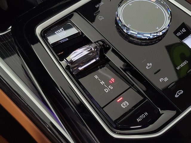 2023 BMW 7 Series 740i