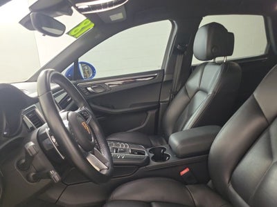 2018 Porsche Macan Base