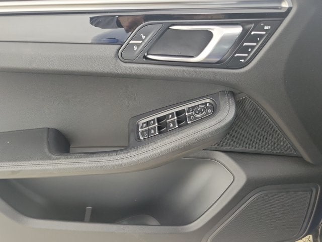 2018 Porsche Macan Base