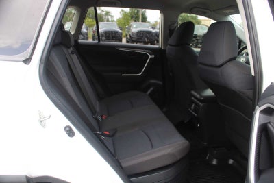 2022 Toyota RAV4 Hybrid LE