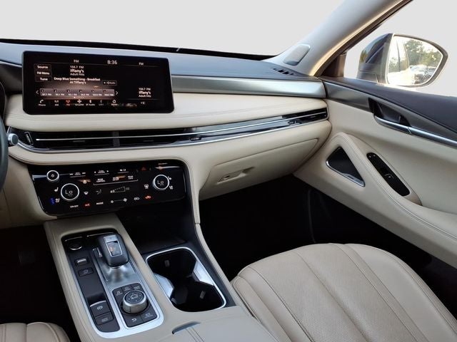 2023 INFINITI QX60 LUXE
