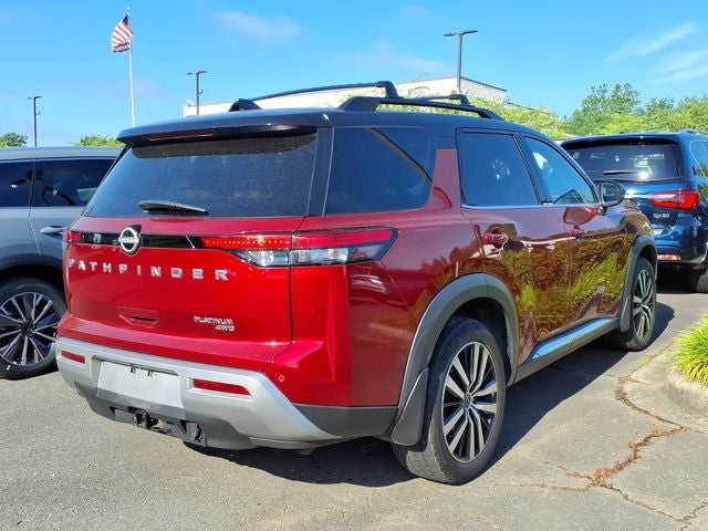 2023 Nissan Pathfinder Platinum