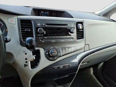2011 Toyota Sienna SE