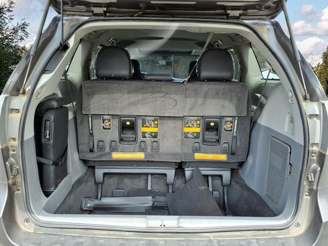 2011 Toyota Sienna SE