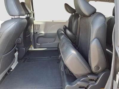 2011 Toyota Sienna SE
