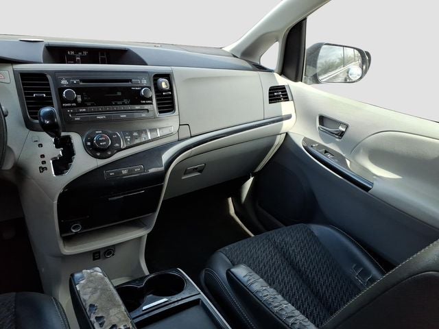 2011 Toyota Sienna SE