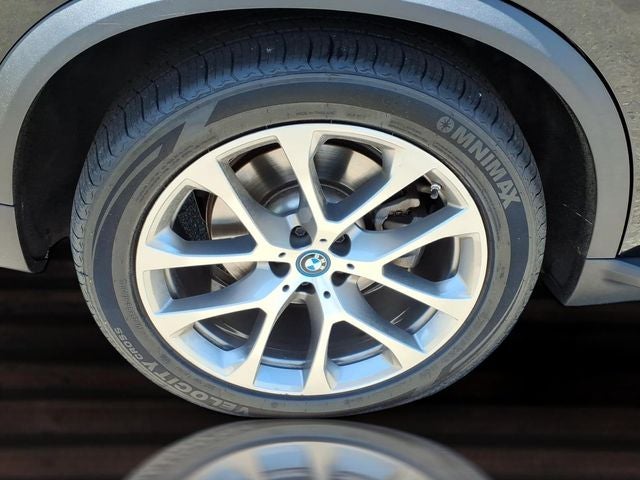 2023 BMW X5 xDrive45e