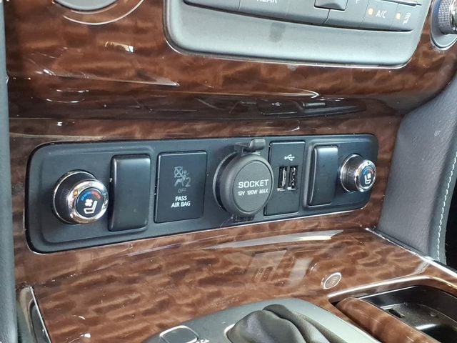 2020 Nissan Armada Platinum