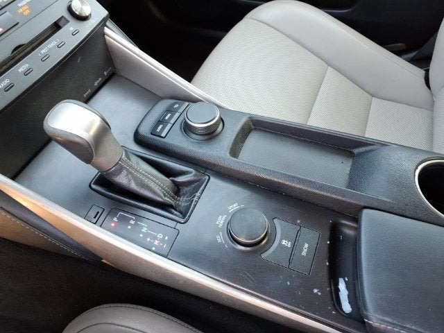 2016 Lexus IS 200t 200t