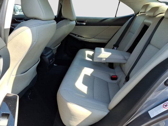 2016 Lexus IS 200t 200t