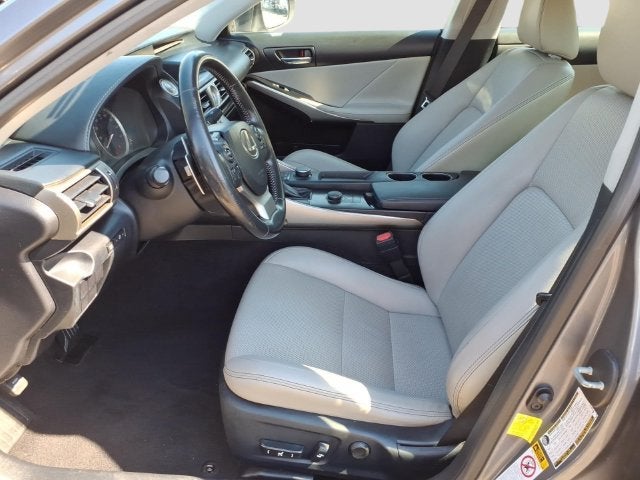 2016 Lexus IS 200t 200t