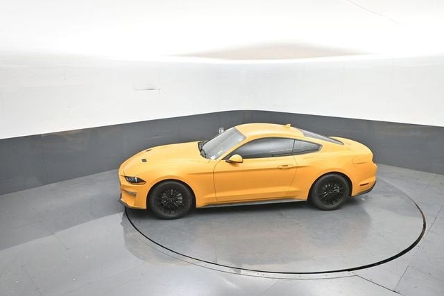 2022 Ford Mustang EcoBoost