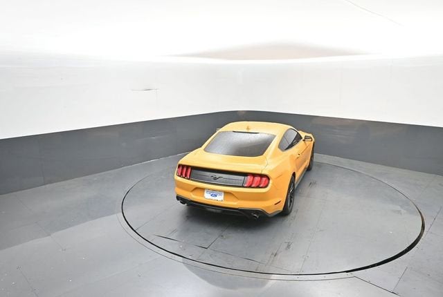 2022 Ford Mustang EcoBoost