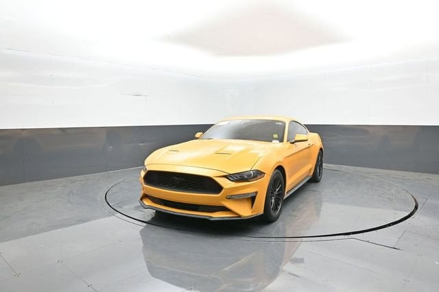 2022 Ford Mustang EcoBoost