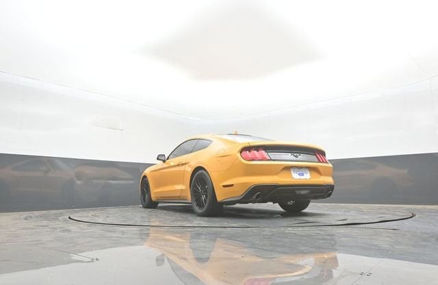 2022 Ford Mustang EcoBoost