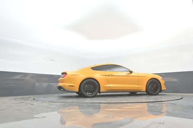 2022 Ford Mustang EcoBoost