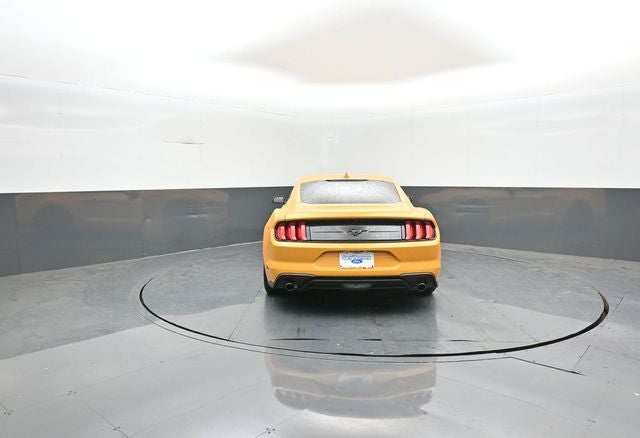 2022 Ford Mustang EcoBoost