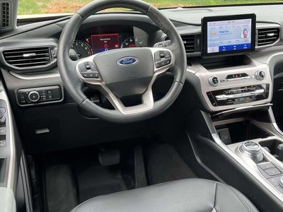 2024 Ford Explorer XLT