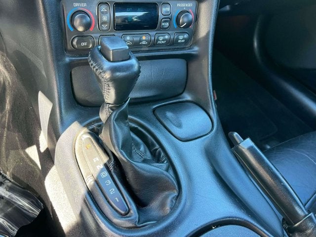 2004 Chevrolet Corvette Base