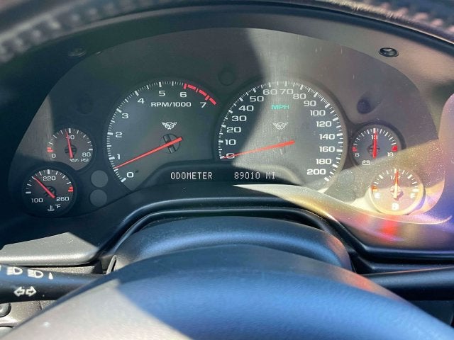2004 Chevrolet Corvette Base