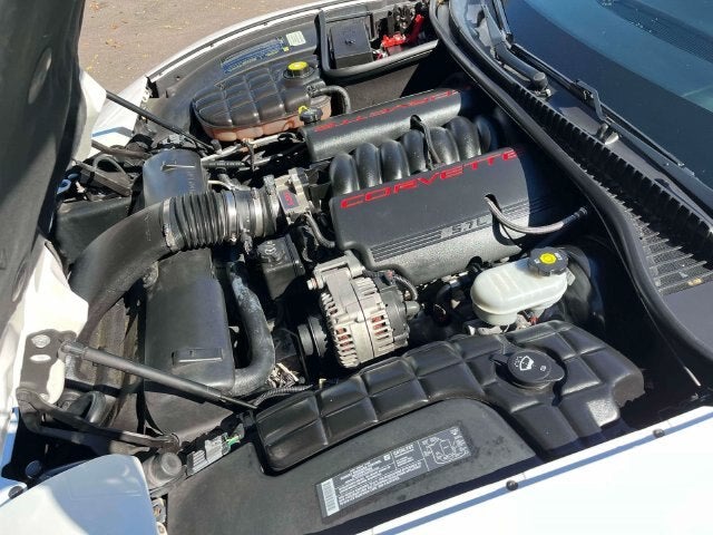 2004 Chevrolet Corvette Base